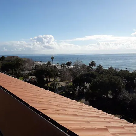 Skyline, Casa vacanze